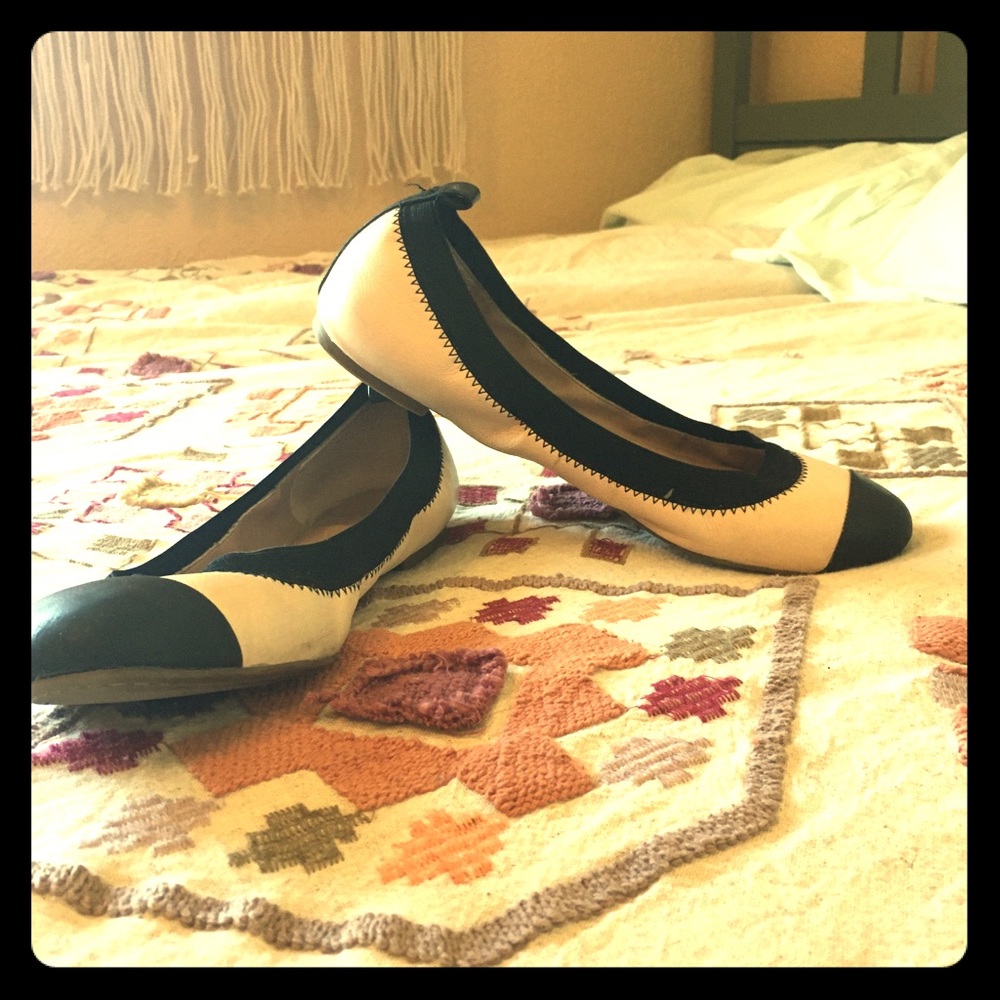 Leather Banana Republic Ballet Flats Size 8